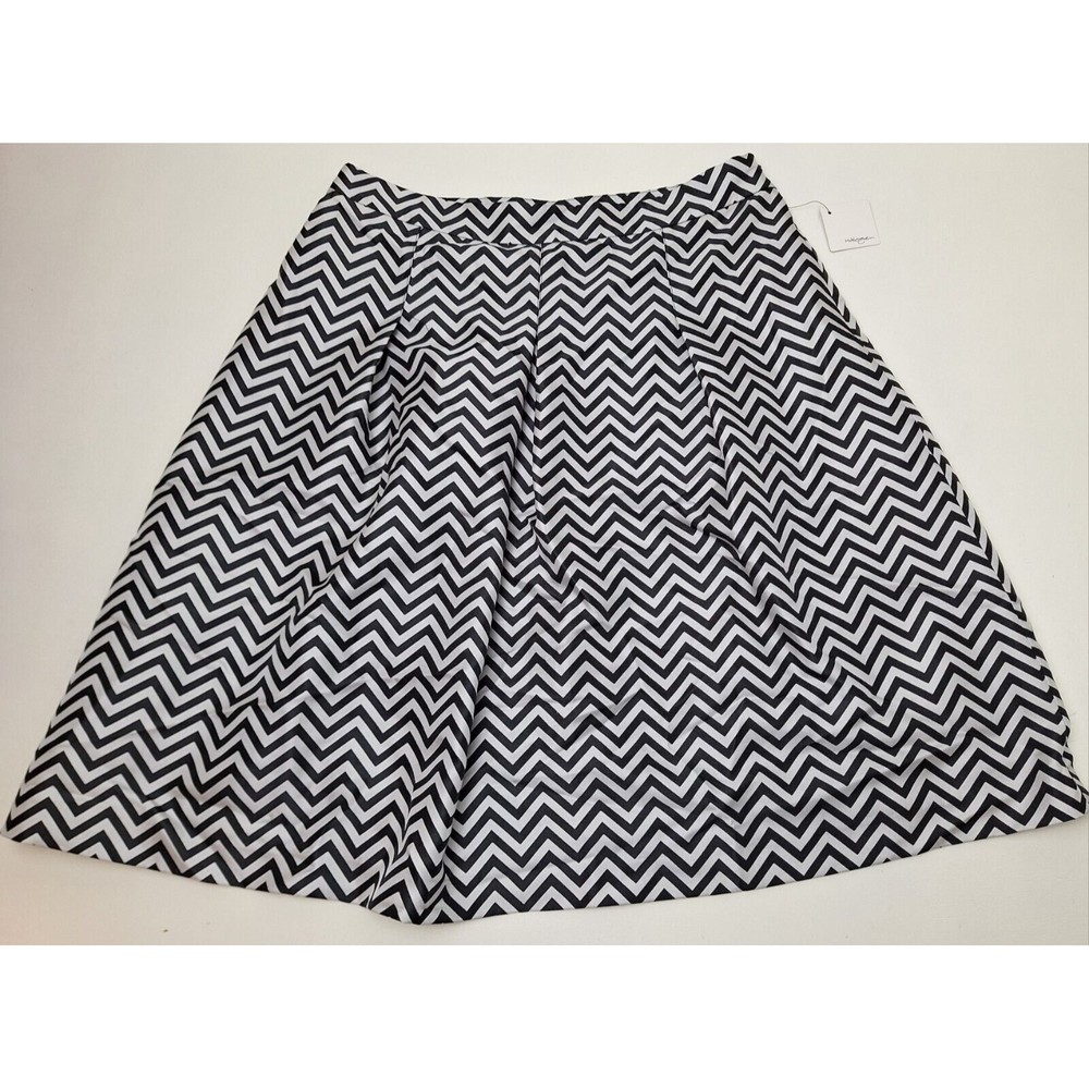 Halogen Black & Cream Chevron Flared Skirt from Nordstrom Women's  14 - NWT!